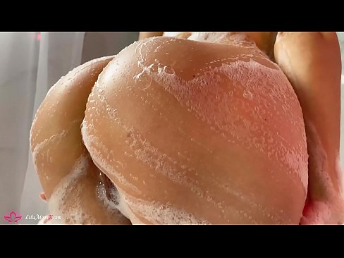 ❤️ Déanann Brunette Masturbates Pussy le Vibrator chun Orgasm Tréan sa Chithfholcadh Gnéas linn